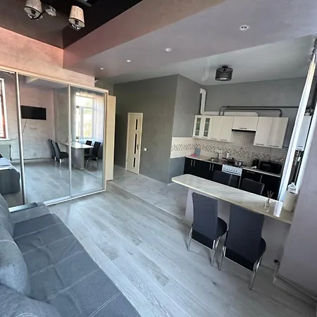 Apartment подобово біля аркадії